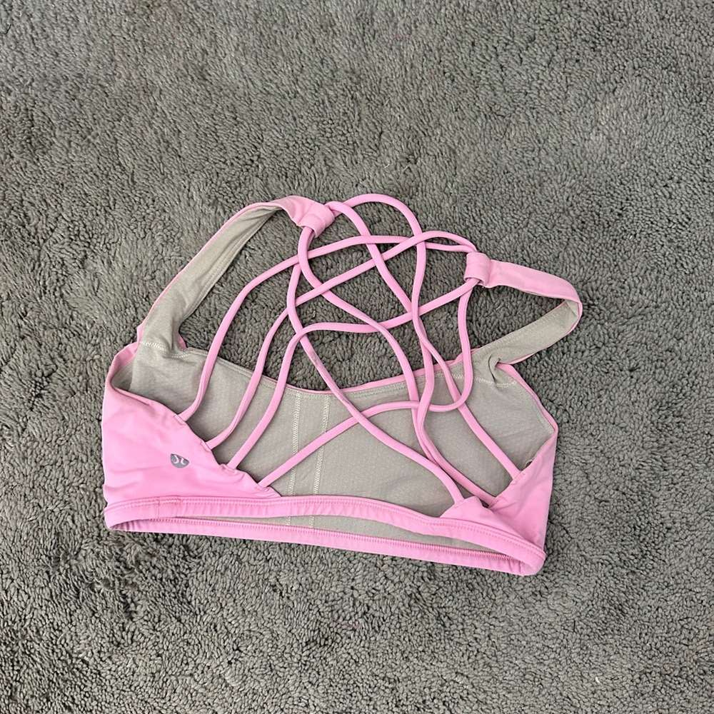 Lululemon sports bra